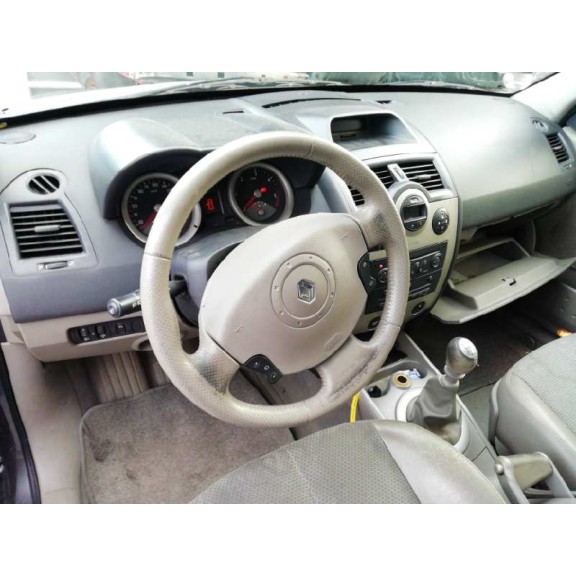 renault megane ii classic berlina del año 2005