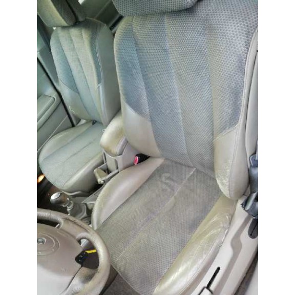 renault megane ii classic berlina del año 2005