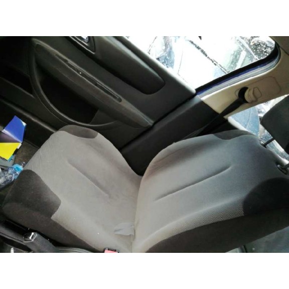 citroën c4 berlina del año 2005