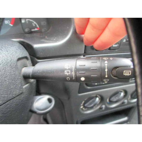 citroën xsara berlina del año 1999