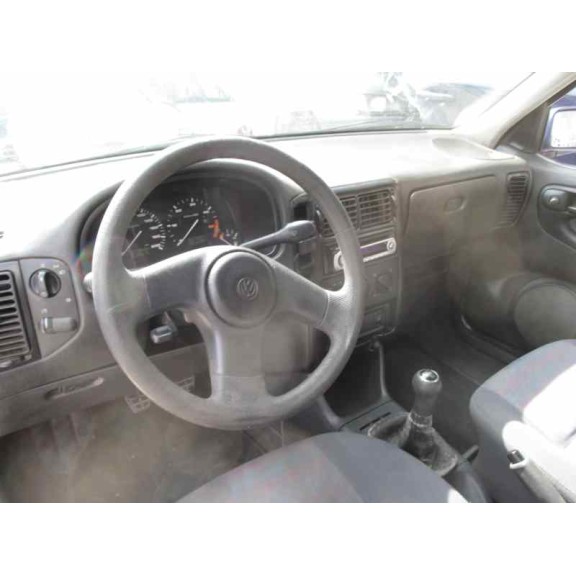 volkswagen polo berlina (6n1) del año 1996