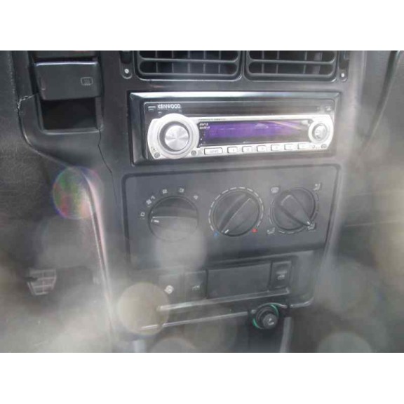 volkswagen polo berlina (6n1) del año 1996