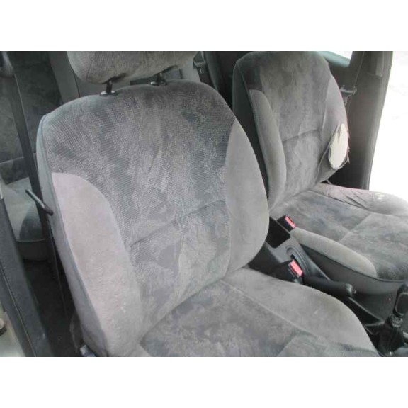 citroën xsara berlina del año 1999