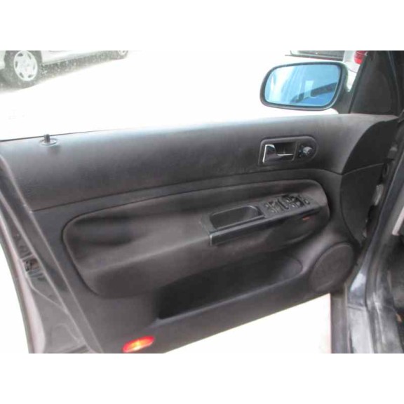 volkswagen golf iv berlina (1j1) del año 2001