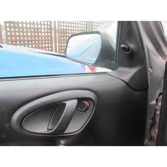 citroën xsara berlina del año 1999