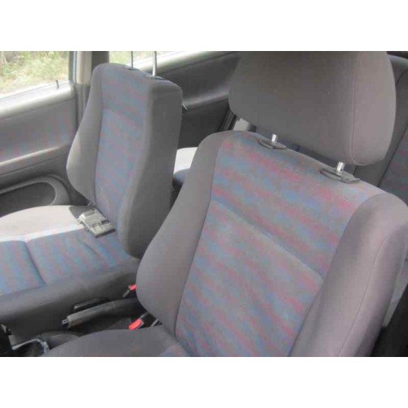 volkswagen polo berlina (6n1) del año 1999