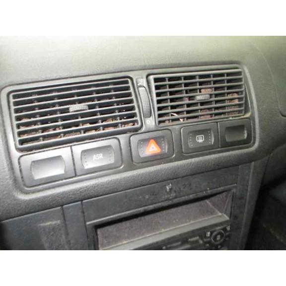 volkswagen golf iv berlina (1j1) del año 2001