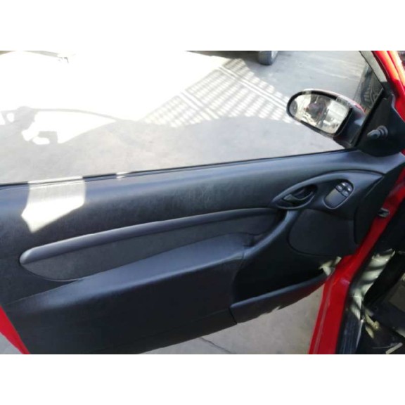 ford focus berlina (cak) del año 2003