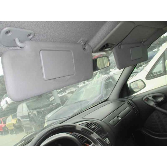 citroën xsara berlina del año 1999