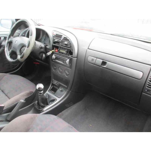 citroën xsara berlina del año 1999