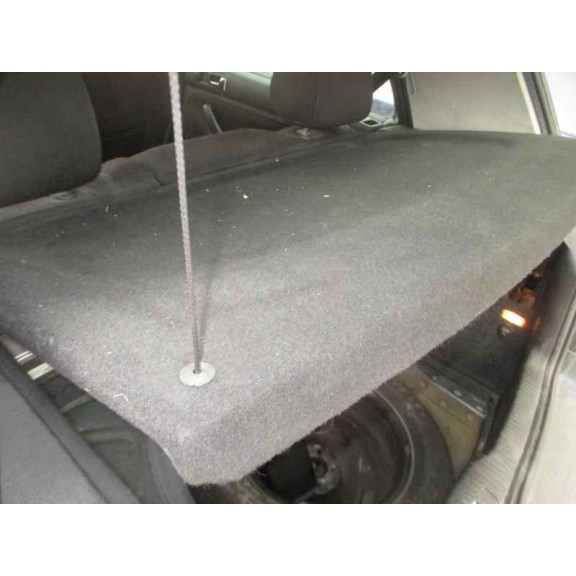 volkswagen golf iv berlina (1j1) del año 2001