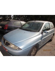 lancia lancia y del año 2001
