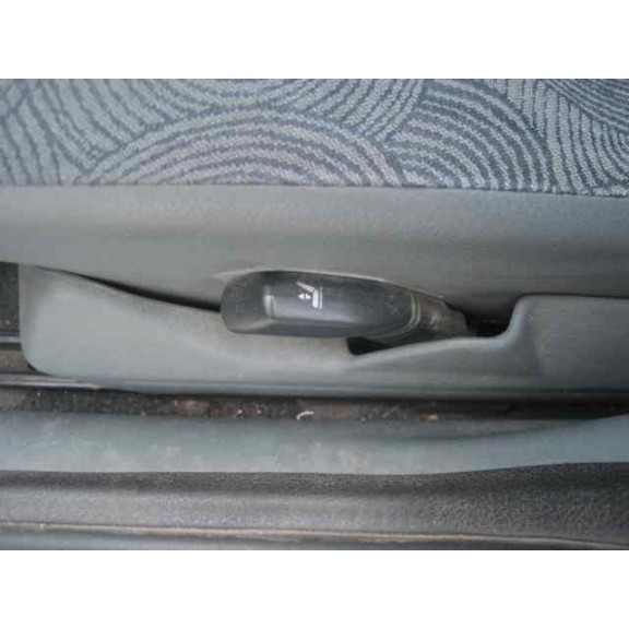 renault megane i berlina hatchback (ba0) del año 1996