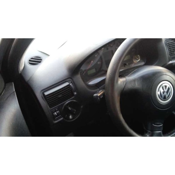 volkswagen golf iv berlina (1j1) del año 2000