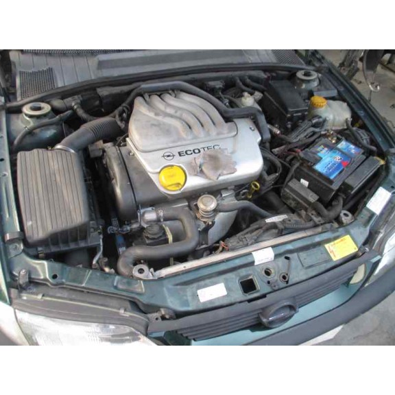 opel vectra b berlina del año 1999
