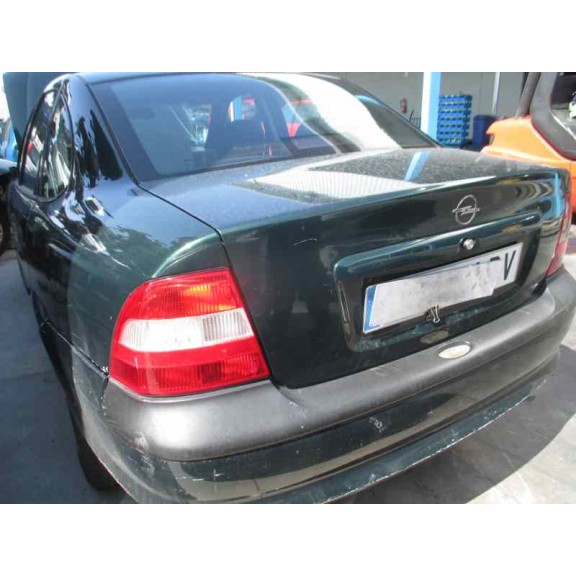 opel vectra b berlina del año 1999