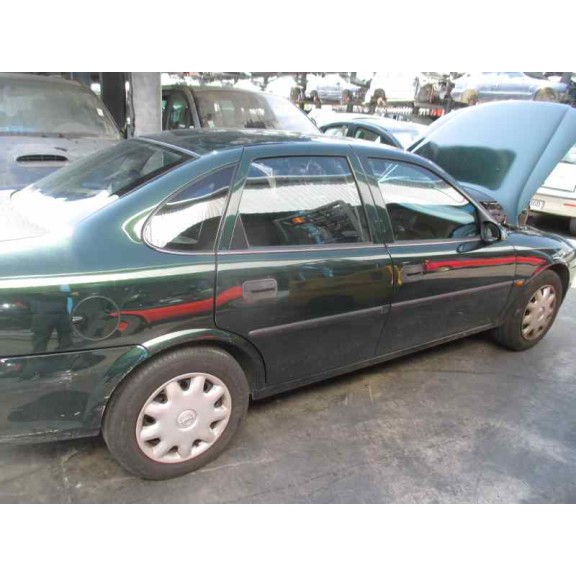 opel vectra b berlina del año 1999