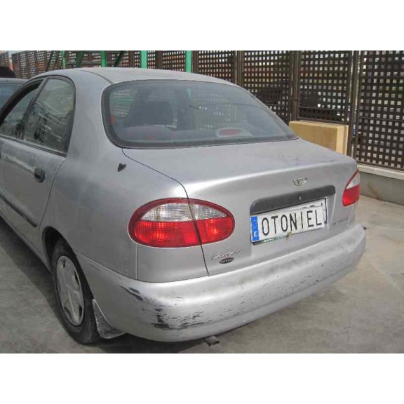 daewoo lanos del año 1963