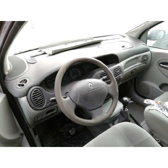 renault scenic (ja..) del año 2002