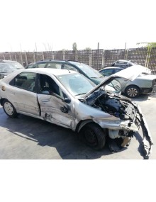 citroën xsara berlina del año 1999