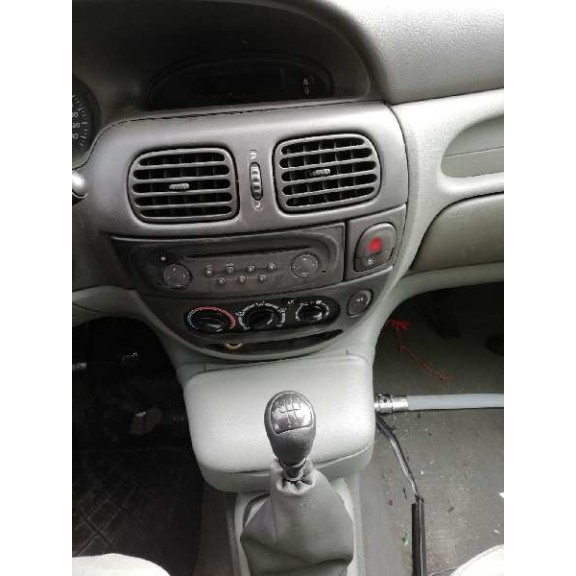 renault scenic (ja..) del año 2002