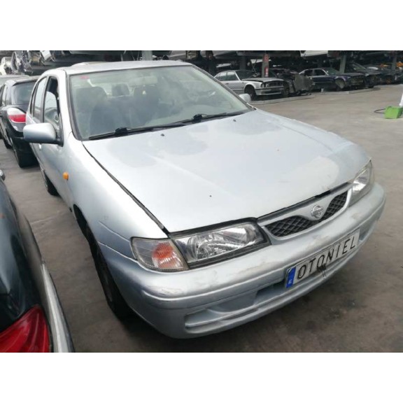 nissan almera (n15) del año 2000