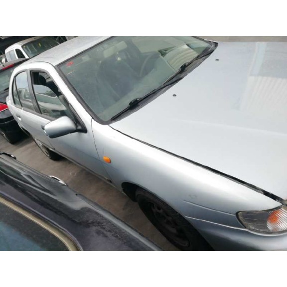 nissan almera (n15) del año 2000