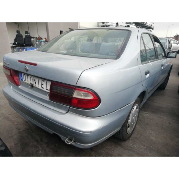nissan almera (n15) del año 2000
