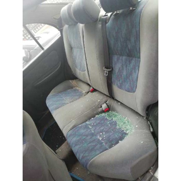 nissan almera (n15) del año 2000