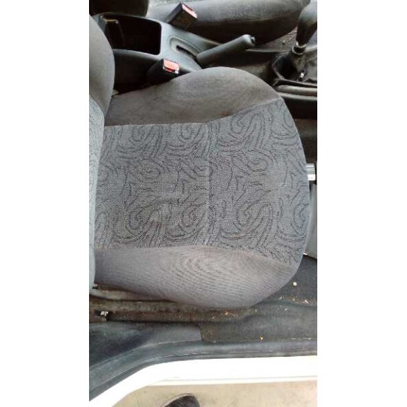 citroën xsara berlina del año 1999