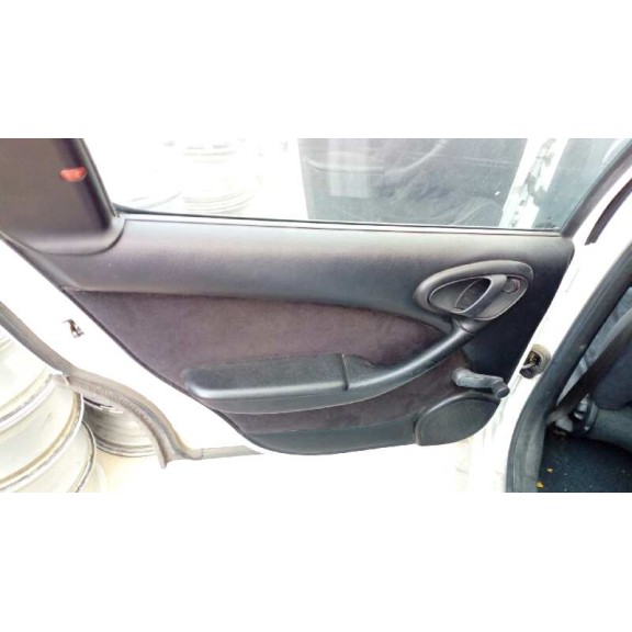 citroën xsara berlina del año 1999