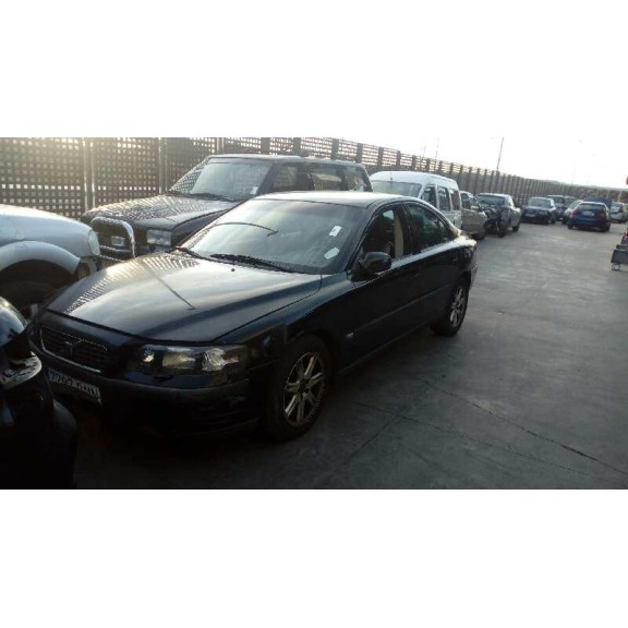 volvo s60 berlina del año 2000