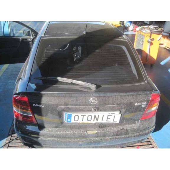 opel astra g berlina del año 2001