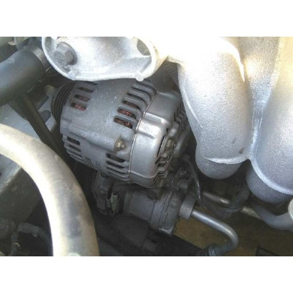 volvo s40 berlina del año 2000