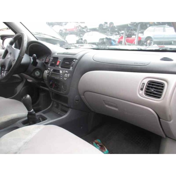 nissan almera (n16/e) del año 2000