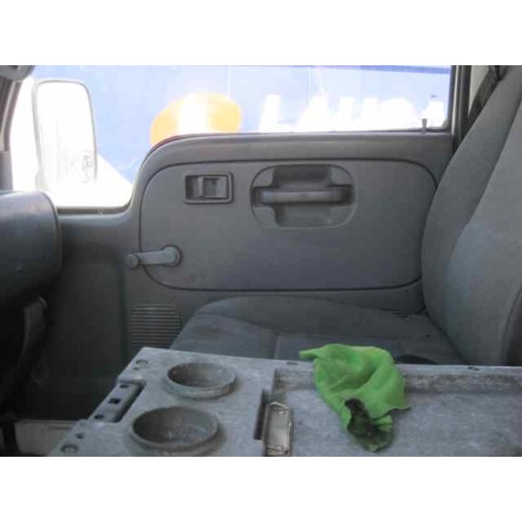 nissan cabstar del año 1999