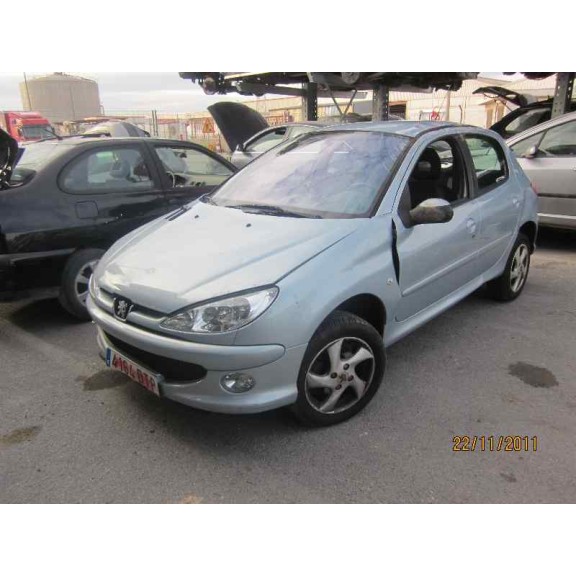 peugeot 206 berlina del año 2002