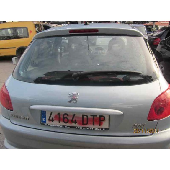 peugeot 206 berlina del año 2002