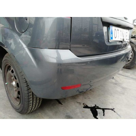 ford fiesta (cbk) del año 2004