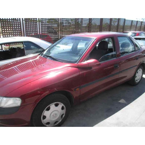 opel vectra b berlina del año 1996