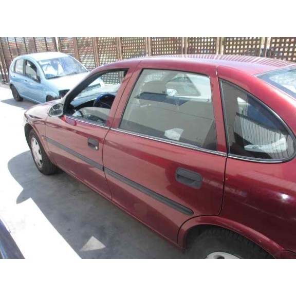 opel vectra b berlina del año 1996