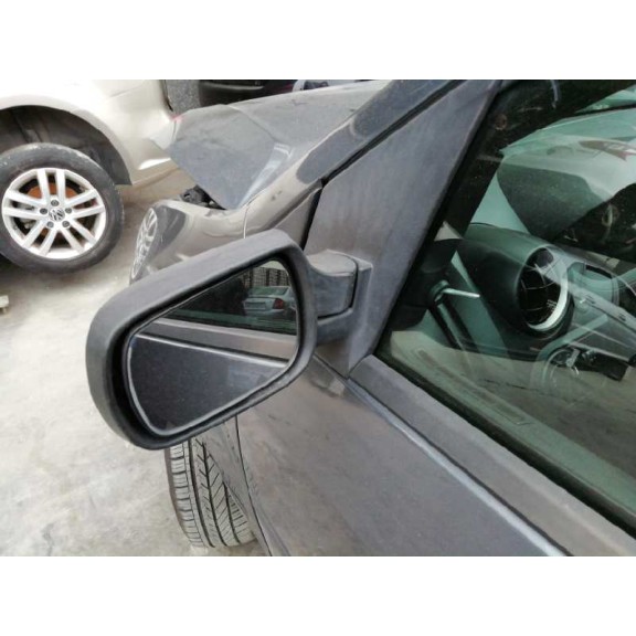 ford fiesta (cbk) del año 2004