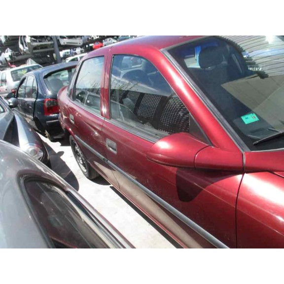 opel vectra b berlina del año 1996