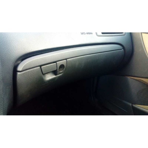 volvo s60 berlina del año 2000