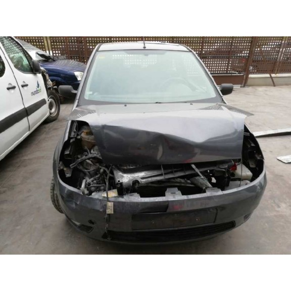 ford fiesta (cbk) del año 2004