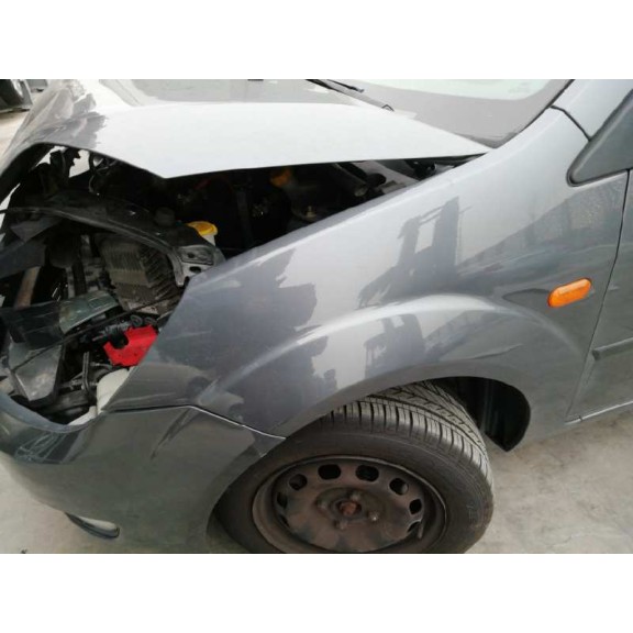 ford fiesta (cbk) del año 2004