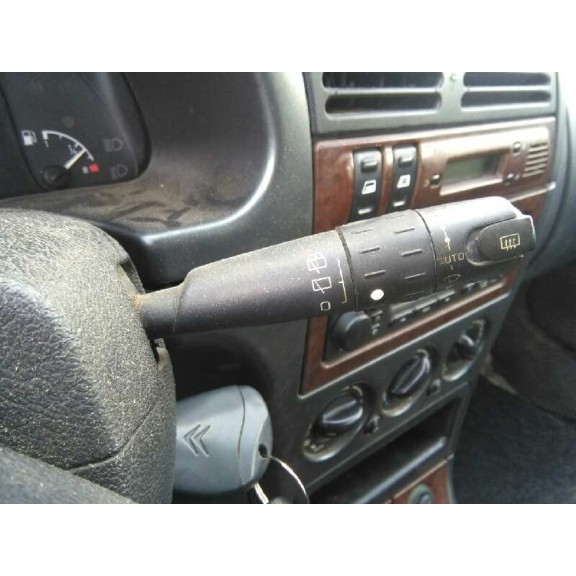 citroën xsara berlina del año 2000