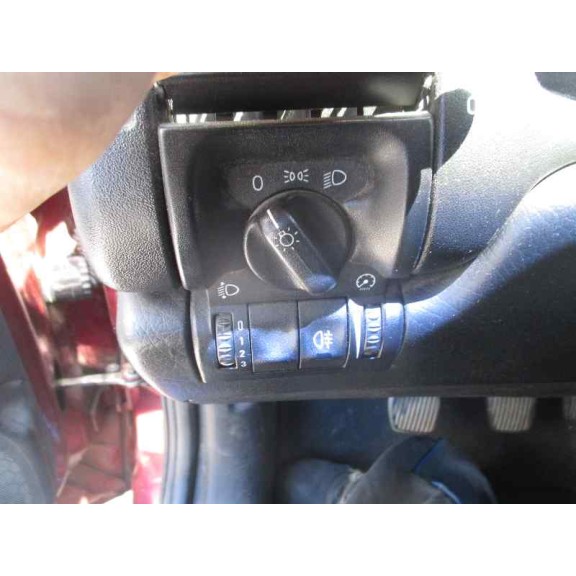 opel vectra b berlina del año 1996