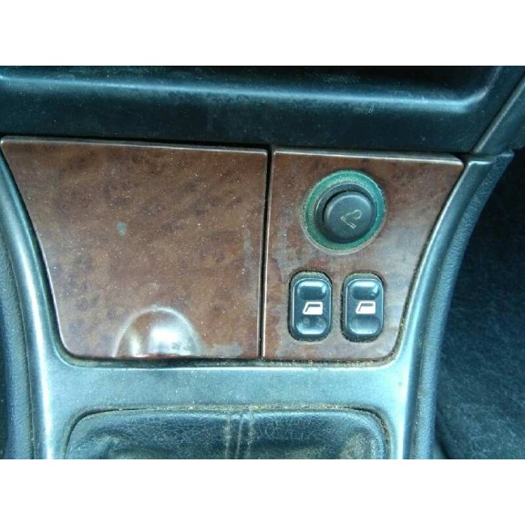 citroën xsara berlina del año 2000