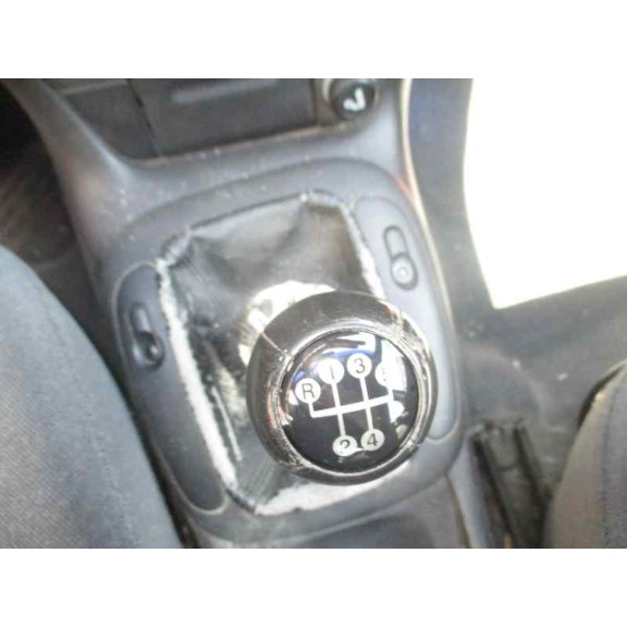 opel vectra b berlina del año 1996